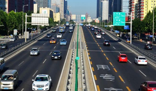 安全駕駛汽車經驗談：城市道路駕駛之一