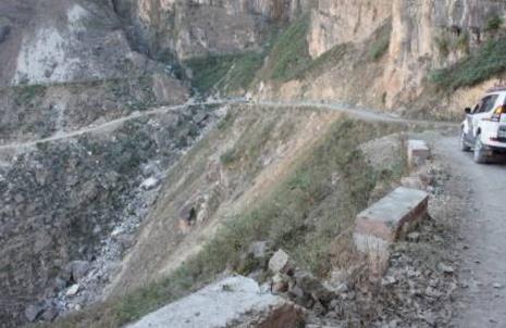 山區道路交通事故預防與控制