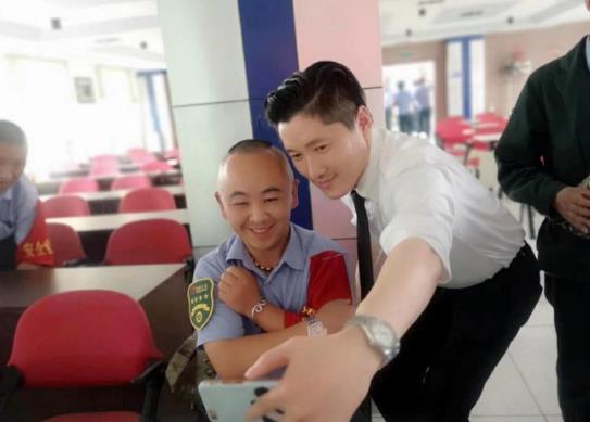 與學員互動合照
