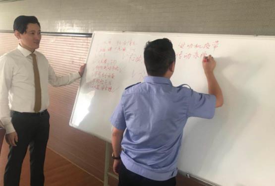 昆明公交集團第五分公司《防御性駕駛》培訓